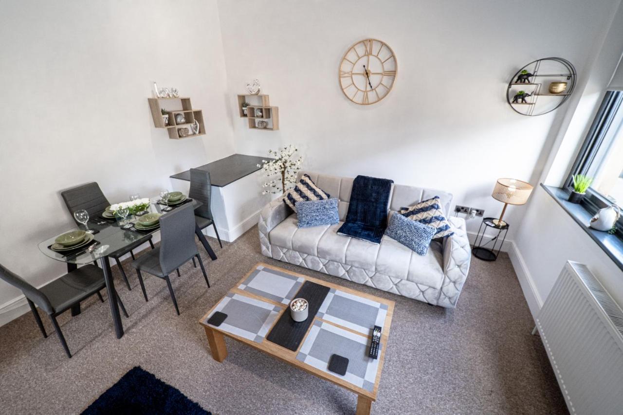Cozy 1-Bedroom Apartment In The Heart Of Barnsley Town Centre Bagian luar foto