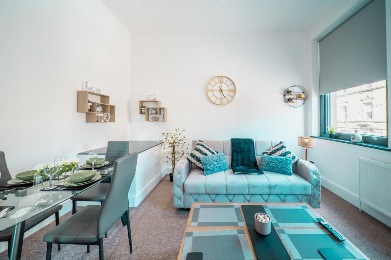 Cozy 1-Bedroom Apartment In The Heart Of Barnsley Town Centre Bagian luar foto