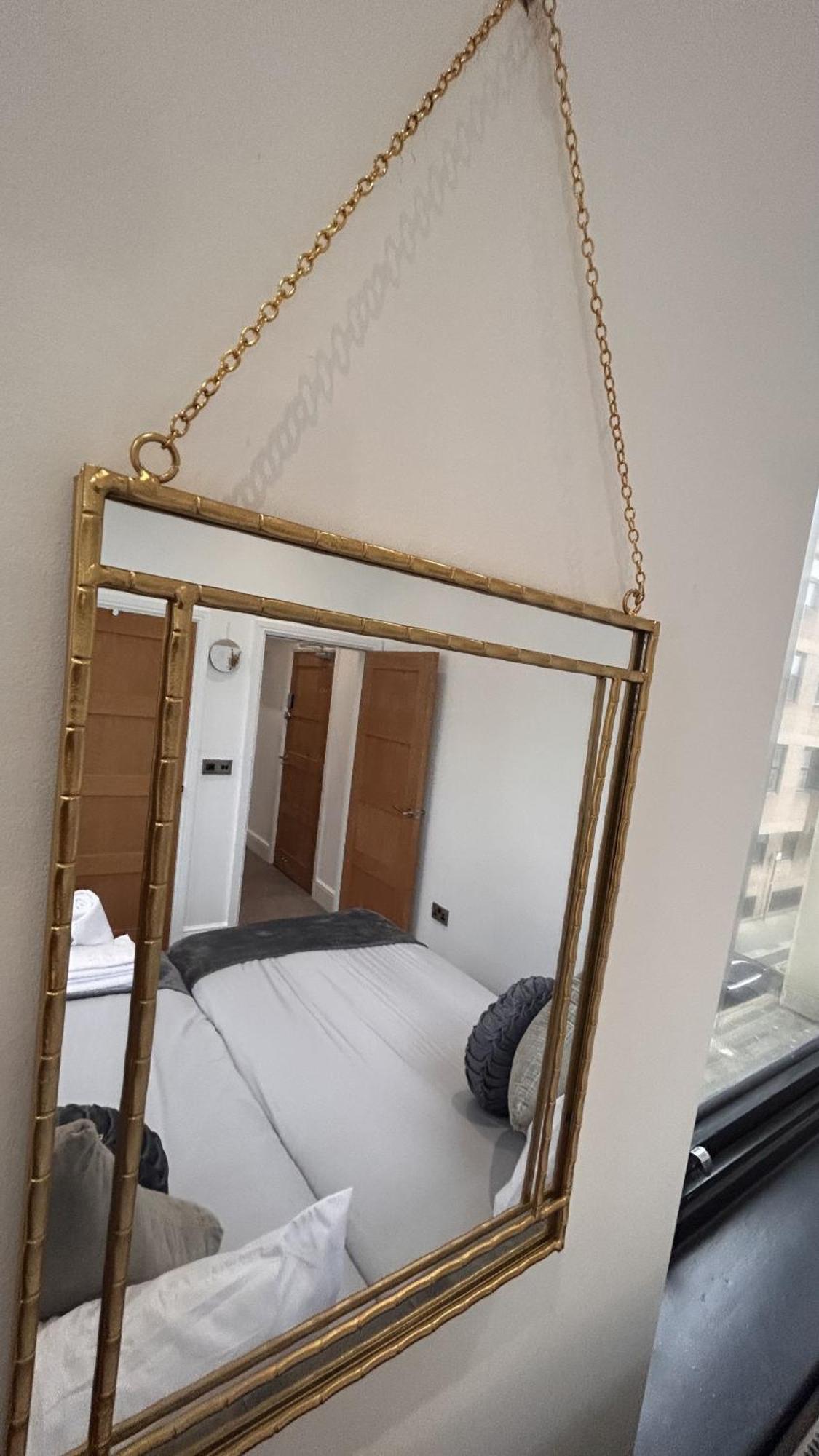 Cozy 1-Bedroom Apartment In The Heart Of Barnsley Town Centre Bagian luar foto